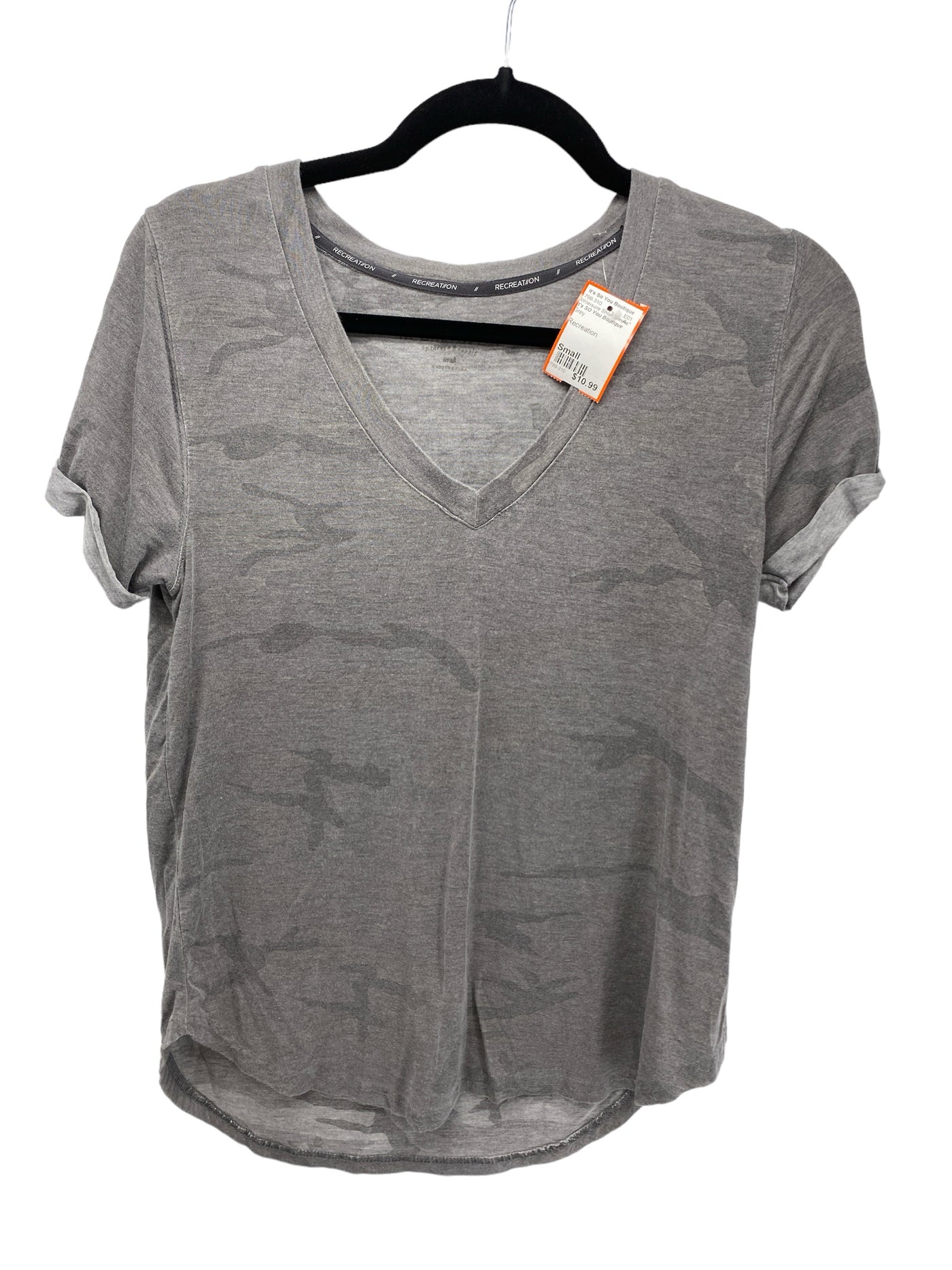 It's SO You Boutique Misses Size Small Grey Athleisure Short Sleeve