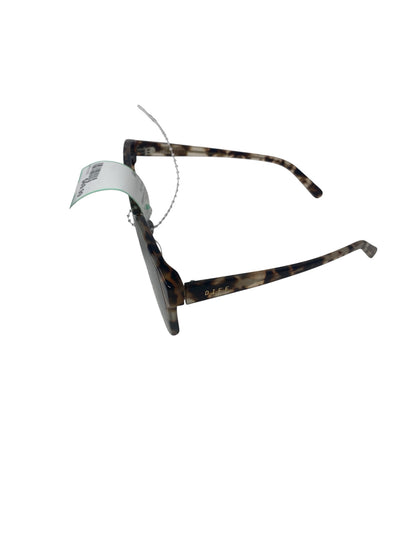 It's SO You Boutique Animal Print Sunglasses