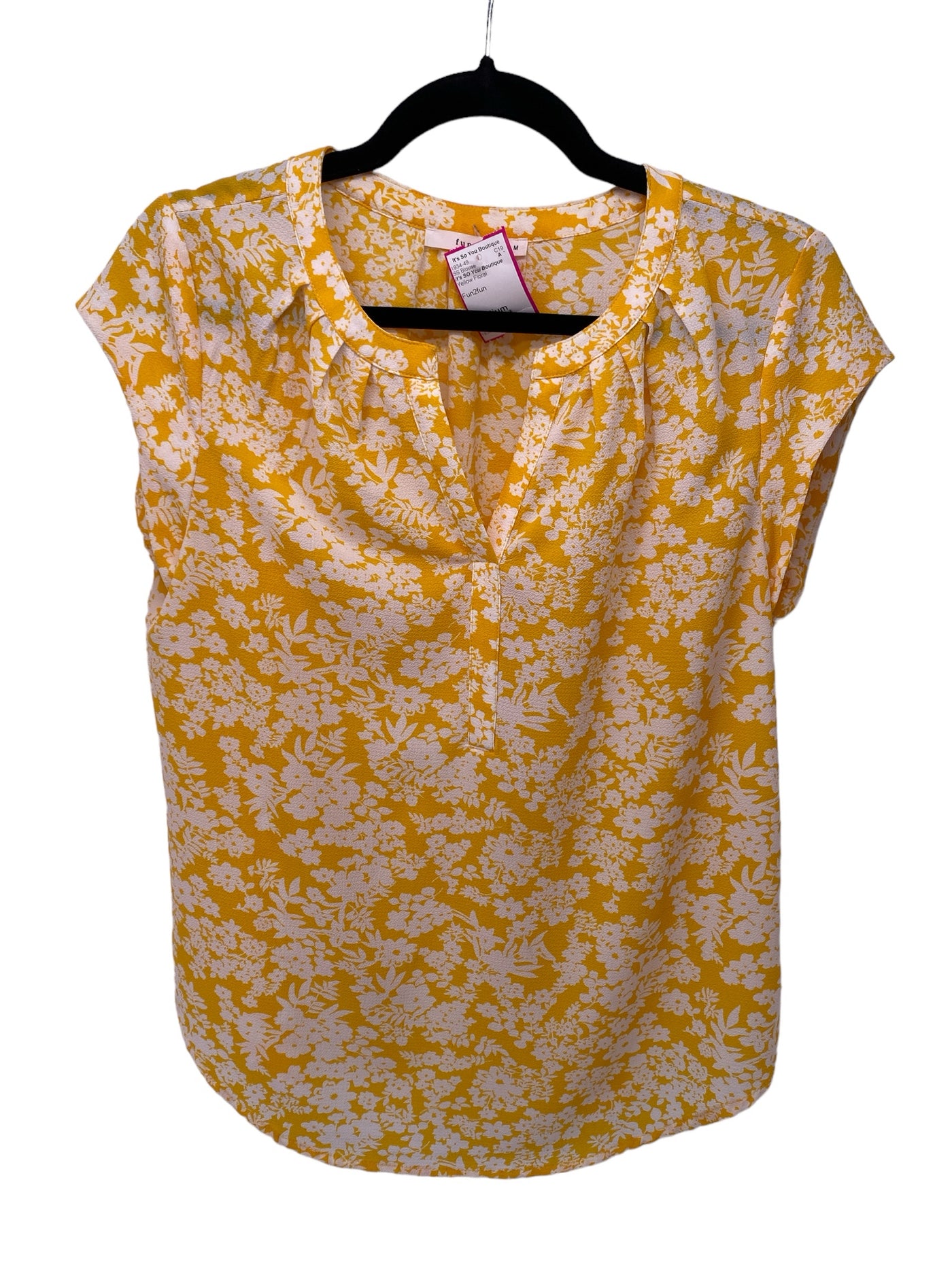 It's SO You Boutique Misses Size Medium Yellow Floral SS Blouse